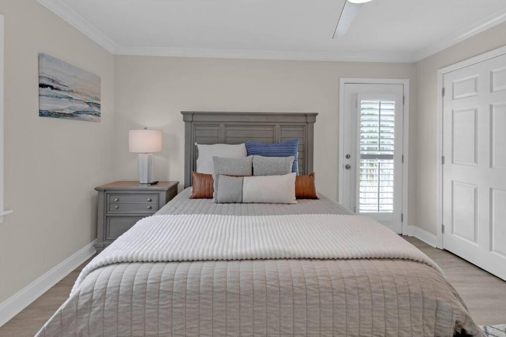 Charming Holiday Isle Destin Beach Access Townhome Екстериор снимка